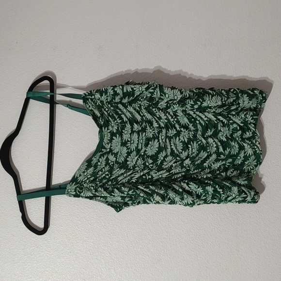 Torrid Green And White Floral Stretch Mesh Cropped Shirred Cami Top Size 3X - Picture 5 of 8